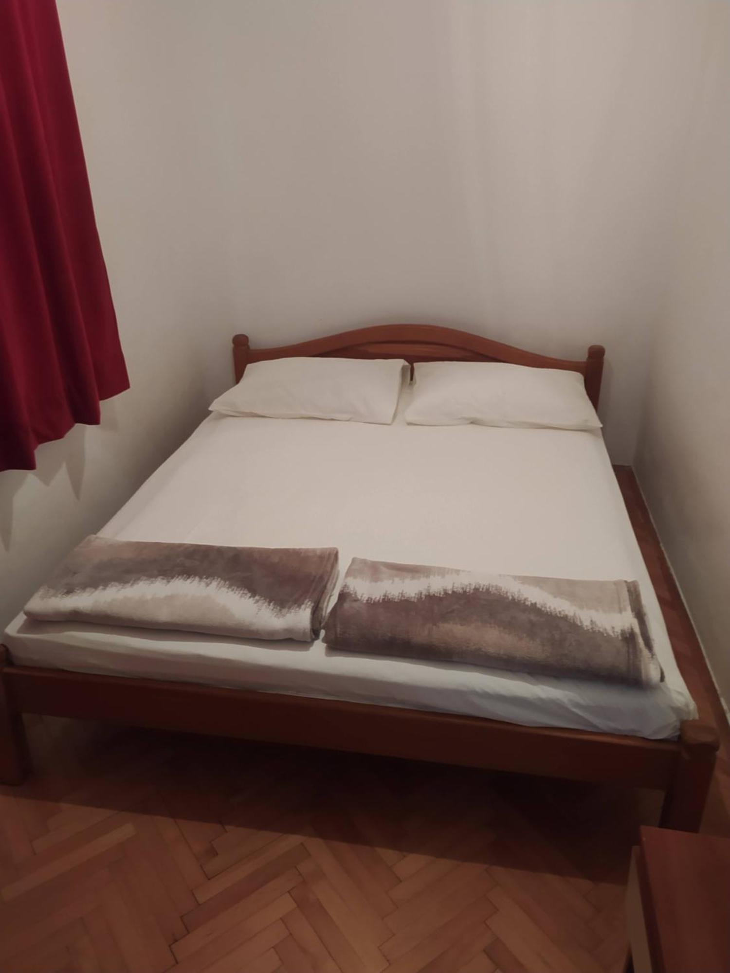 אומיס Apartments Ticinovic מראה חיצוני תמונה