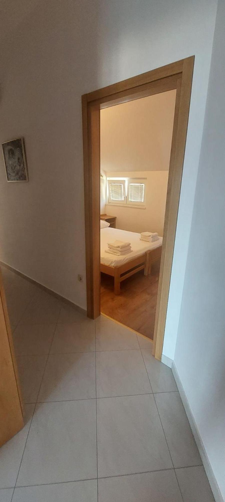 אומיס Apartments Ticinovic מראה חיצוני תמונה