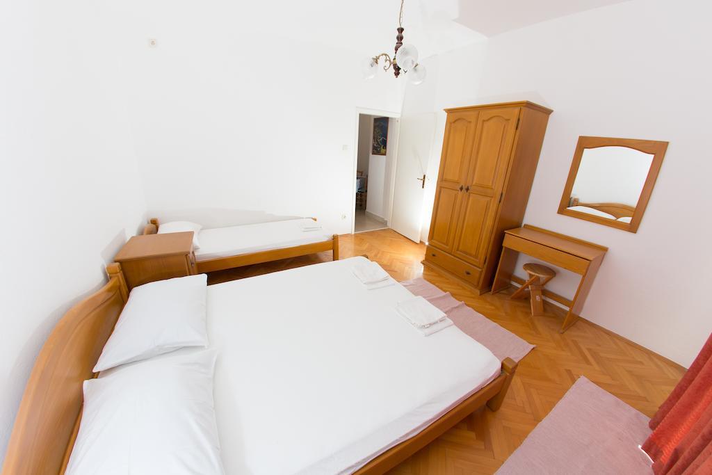 אומיס Apartments Ticinovic חדר תמונה