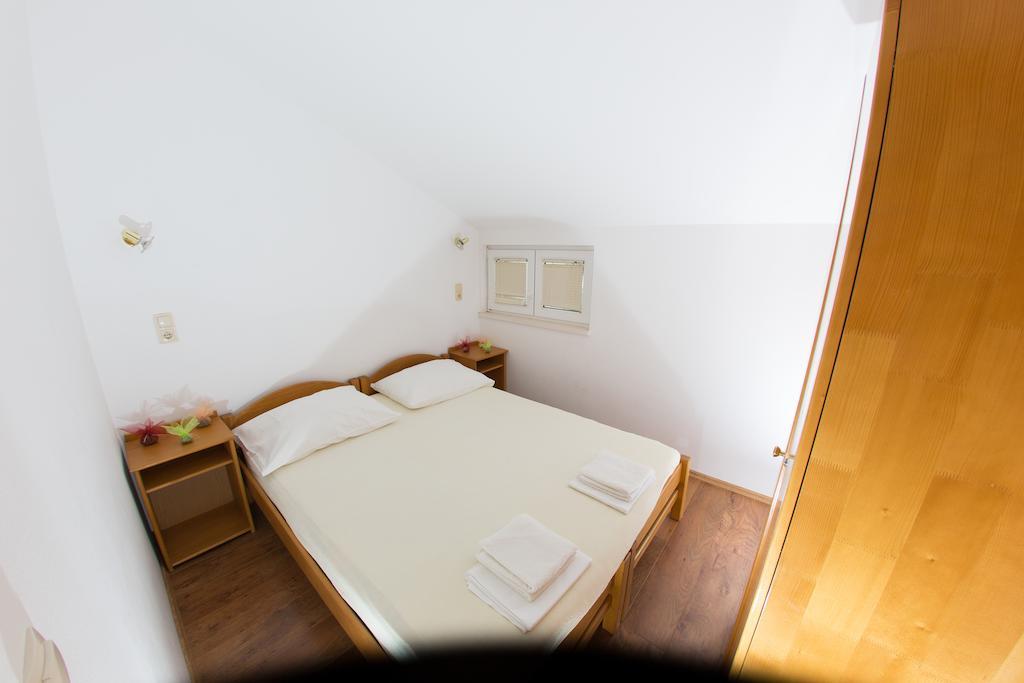אומיס Apartments Ticinovic חדר תמונה