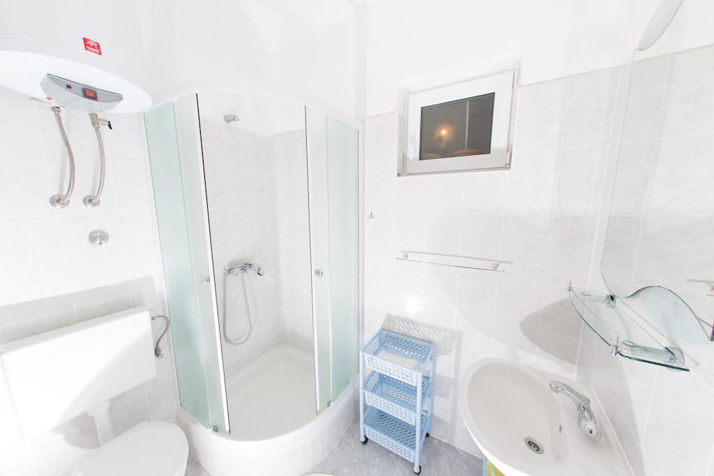 אומיס Apartments Ticinovic חדר תמונה